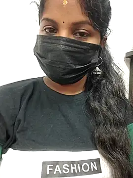 Snapshot of Tamil_Hot_Dharsha chatting on June 2026 05:28:02 PM Tamil Hot Dharsha online show from June 2026 05:28:02 PM