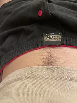 Chikour213 online show from April 2026 07:33:02 PM