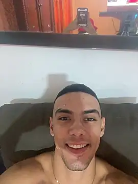 Teo Rave online show from June 2026 06:43:01 PM