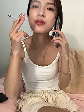Snapshot of Yaobaobao chatting on May 2026 10:31:01 AM Yaobaobao online show from May 2026 10:31:01 AM