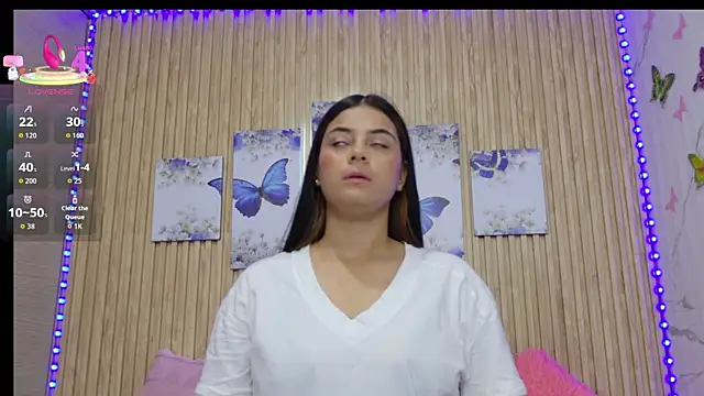 sara  gomez1 online show from April 2026 10:34:02 PM