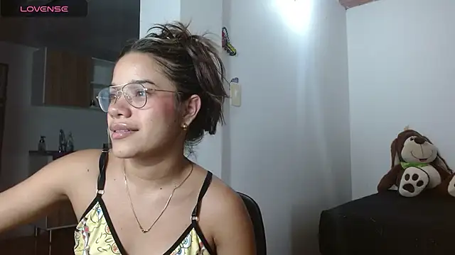 Snapshot of little_babyboo_ chatting on July 2026 04:48:01 AM little babyboo online show from July 2026 04:48:01 AM