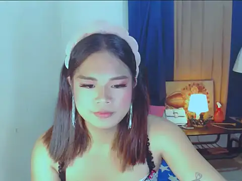 SWEETBELLA69 online show from April 2026 12:07:01 PM