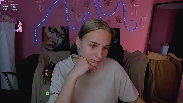 ollivia dream online show from June 2026 06:04:01 AM