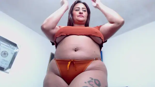 FrancheskaCurvy online show from April 2026 02:36:02 AM