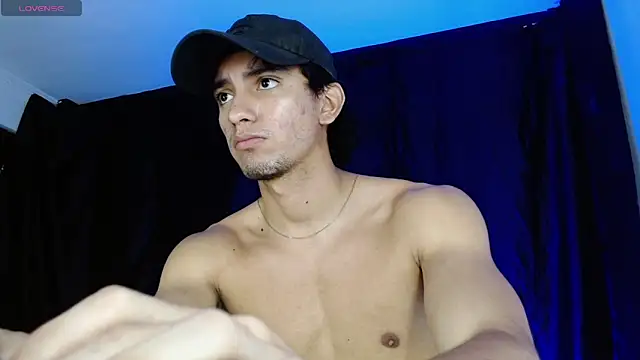 Snapshot of dante_18cm_ chatting on May 2026 11:23:04 PM dante 18cm online show from May 2026 11:23:04 PM