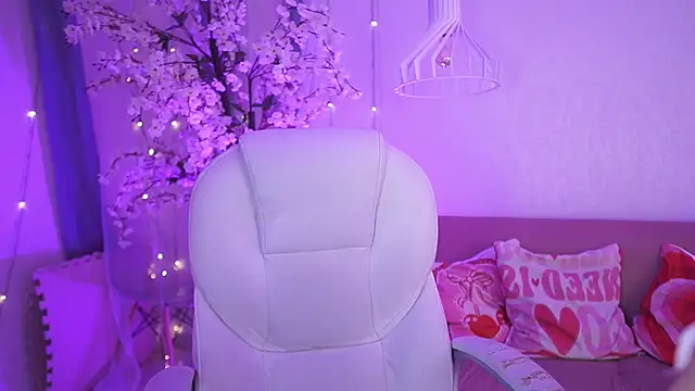 StacyCooper  online show from June 2026 07:04:01 PM
