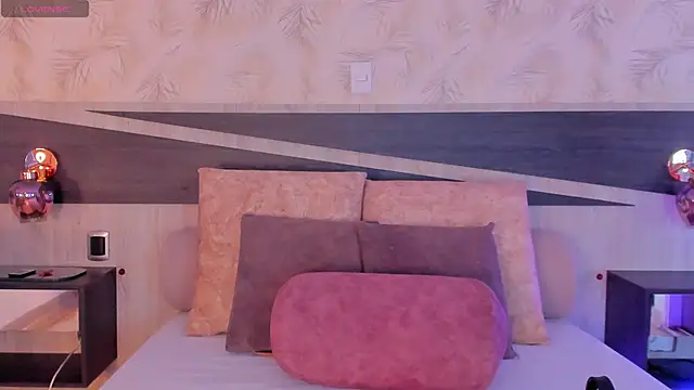 Snapshot of Sofia_pamela_ chatting on April 2026 06:54:02 PM Sofia pamela online show from April 2026 06:54:02 PM