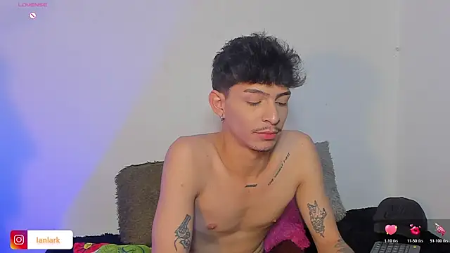  IanLark online show from July 2026 11:40:02 PM