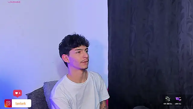  IanLark online show from July 2026 11:04:02 PM