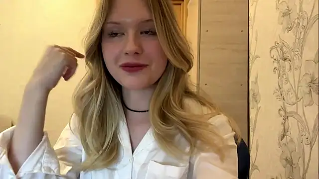 HoneyBlink online show from April 2026 02:41:01 PM