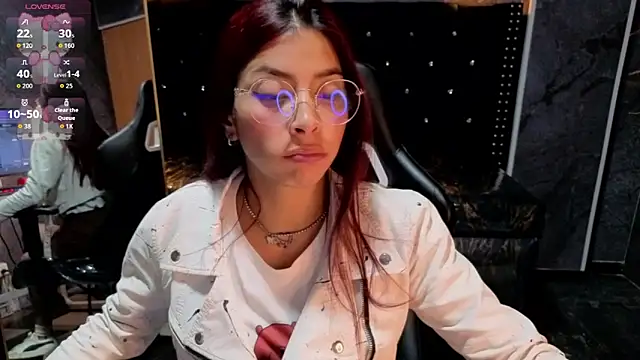 Snapshot of laurab91 chatting on May 2026 03:58:02 AM laurab91 online show from May 2026 03:58:02 AM
