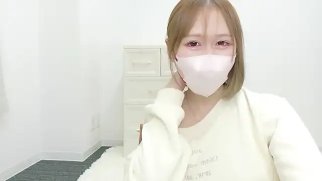 Snapshot of remuchan__ chatting on May 2026 09:15:01 AM remuchan online show from May 2026 09:15:01 AM