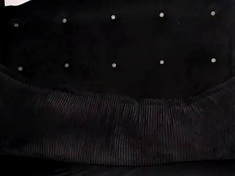 Enchantriss online show from July 2026 04:20:01 PM