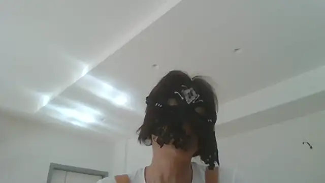 HelenTiAscolta online show from May 2026 03:09:01 PM