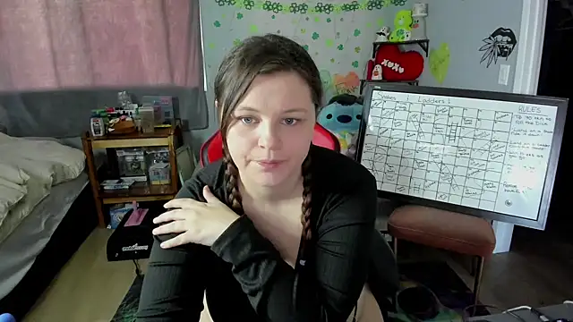 DelilaFields2 online show from May 2026 05:28:02 PM