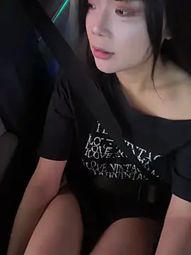 lilina520 online show from May 2026 12:55:02 PM