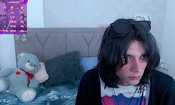 raven n matt online show from May 2026 07:01:02 PM
