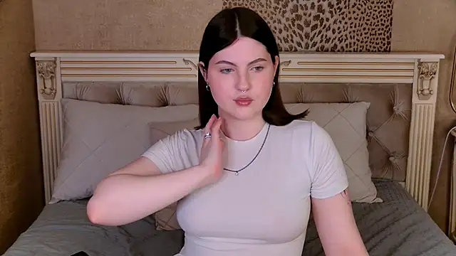 IvySimmons online show from May 2026 08:47:01 PM