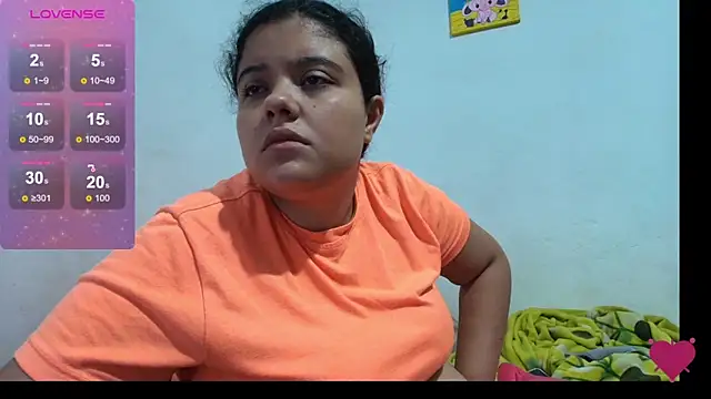 Snapshot of EliVanegas chatting on June 2026 02:22:01 PM EliVanegas online show from June 2026 02:22:01 PM