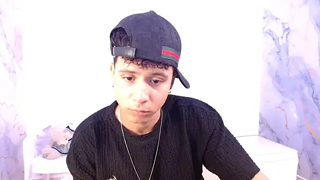 jbarto  online show from April 2026 09:28:01 PM