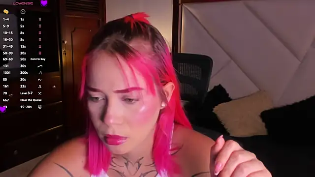Snapshot of pinkiflame chatting on July 2026 09:54:02 PM pinkiflame online show from July 2026 09:54:02 PM