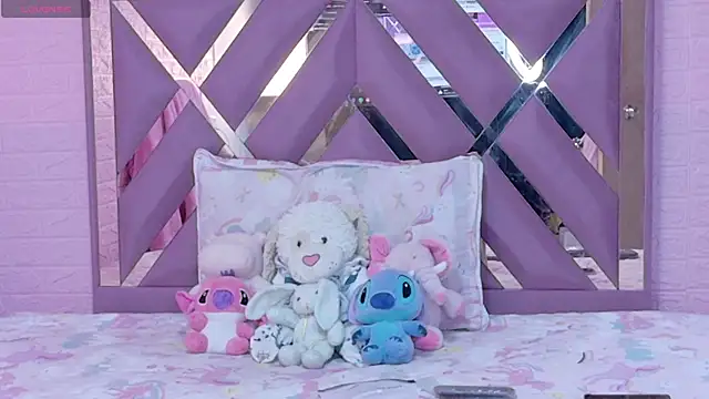 Snapshot of Lexy_Dumoun_ chatting on June 2026 02:58:01 AM Lexy Dumoun online show from June 2026 02:58:01 AM