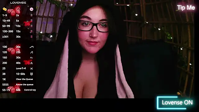 Snapshot of SpookyMadz chatting on July 2026 02:43:02 AM SpookyMadz online show from July 2026 02:43:02 AM