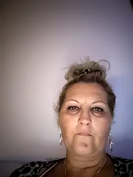 Divineblond online show from October 2025 08:20:02 PM