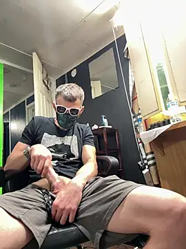 bwcloverboy2 online show from July 2026 05:15:02 PM