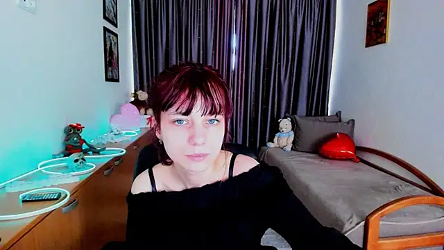 Snapshot of MiniLysii chatting on June 2026 07:25:02 AM MiniLysii online show from June 2026 07:25:02 AM