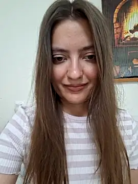 Snapshot of Alba2331 chatting on August 2026 02:08:01 PM Alba2331 online show from August 2026 02:08:01 PM