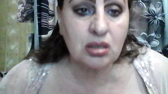Snapshot of LoaqLovew chatting on June 2026 07:47:02 AM LoaqLovew online show from June 2026 07:47:02 AM