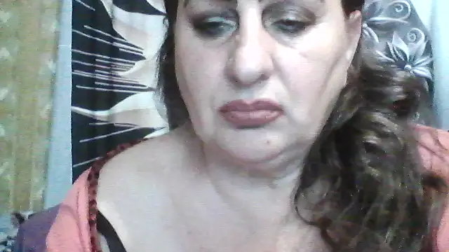 Snapshot of LoaqLovew chatting on June 2026 10:24:02 AM LoaqLovew online show from June 2026 10:24:02 AM