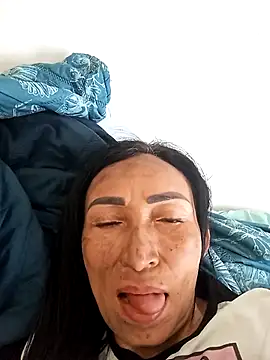 Lara vela online show from May 2026 01:17:02 PM