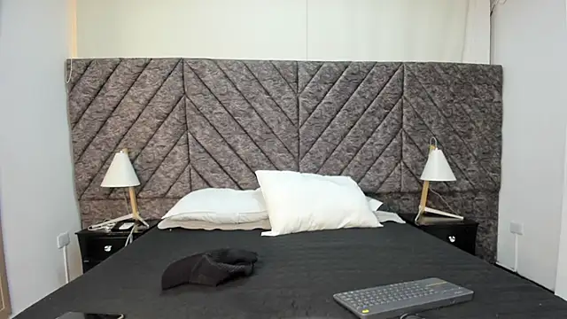 DemonFoxx online show from May 2026 12:47:02 PM