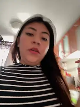 Snapshot of Angyy_X chatting on June 2026 04:42:01 PM Angyy X online show from June 2026 04:42:01 PM