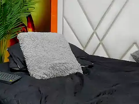 mia klein1 online show from April 2026 01:58:02 AM