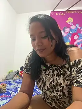 Snapshot of Stefany_03_ chatting on May 2026 11:32:02 PM Stefany 03 online show from May 2026 11:32:02 PM