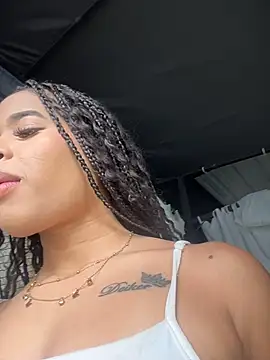 Snapshot of EmmaExoticaXXX chatting on July 2026 09:19:02 PM EmmaExoticaXXX online show from July 2026 09:19:02 PM
