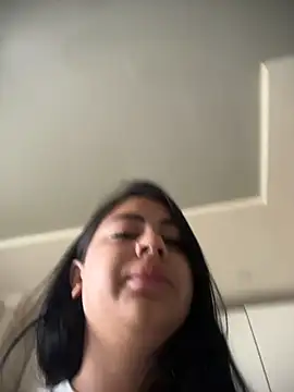 Snapshot of LilyLovell chatting on June 2026 08:13:02 AM LilyLovell online show from June 2026 08:13:02 AM