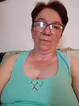 Snapshot of KetQueen101 chatting on June 2026 11:11:02 AM KetQueen101 online show from June 2026 11:11:02 AM