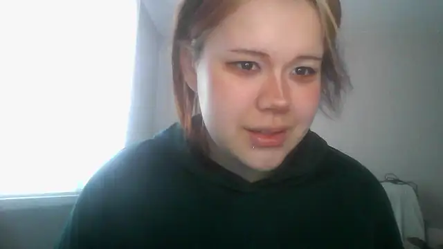 Snapshot of Amanda_Mia_ chatting on June 2026 05:25:01 AM Amanda Mia online show from June 2026 05:25:01 AM