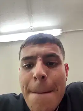 fresdyhot online show from May 2026 07:22:01 PM