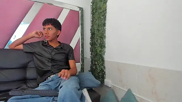 KevCokk online show from May 2026 03:41:01 PM