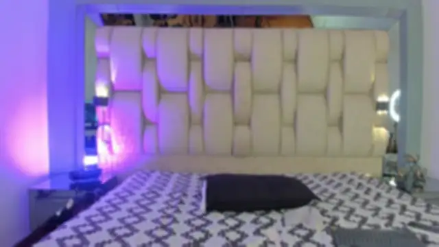 AriBloom7 online show from June 2026 08:59:02 PM