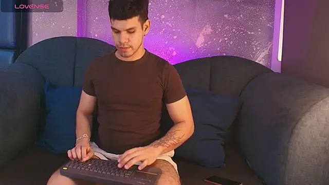 Derek Voss online show from July 2026 12:48:02 PM