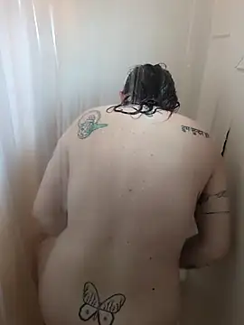 RosieSwitchBitch online show from May 2026 04:12:02 PM