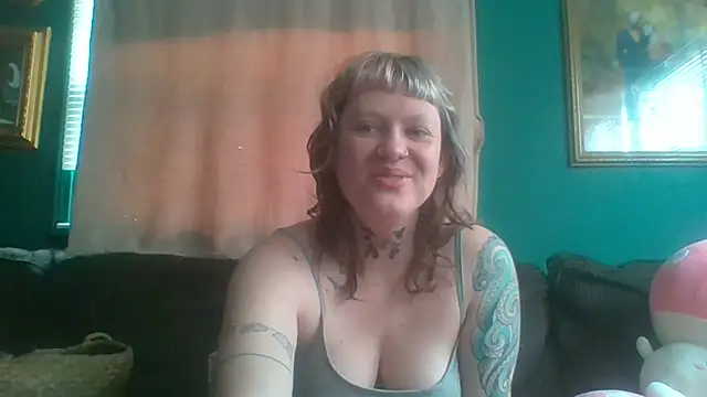 RosieSwitchBitch online show from May 2026 01:17:01 PM