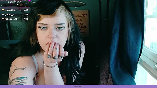 Snapshot of uluvcalli333 chatting on July 2026 07:38:01 PM uluvcalli333 online show from July 2026 07:38:01 PM